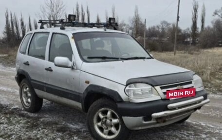 Chevrolet Niva I рестайлинг, 2004 год, 230 000 рублей, 2 фотография