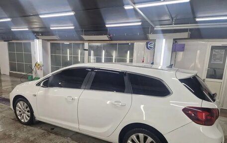 Opel Astra J, 2011 год, 395 000 рублей, 5 фотография