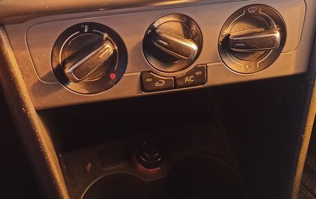 Volkswagen Polo VI (EU Market), 2013 год, 790 000 рублей, 2 фотография