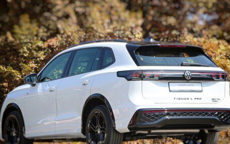 Volkswagen Tiguan, 2025 год, 5 199 000 рублей, 5 фотография