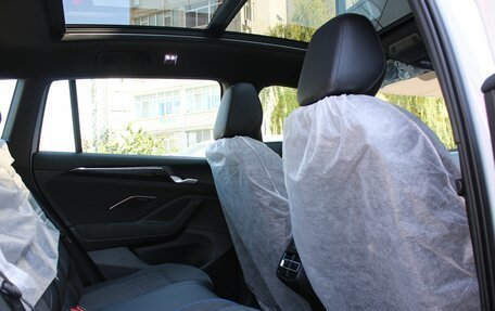 Volkswagen Tiguan, 2025 год, 5 199 000 рублей, 16 фотография