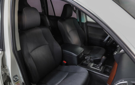 Toyota Land Cruiser Prado 150 рестайлинг 2, 2014 год, 2 960 000 рублей, 26 фотография