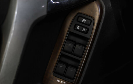 Toyota Land Cruiser Prado 150 рестайлинг 2, 2014 год, 2 960 000 рублей, 24 фотография