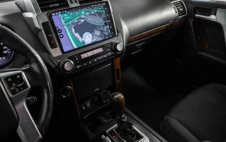 Toyota Land Cruiser Prado 150 рестайлинг 2, 2014 год, 2 960 000 рублей, 20 фотография