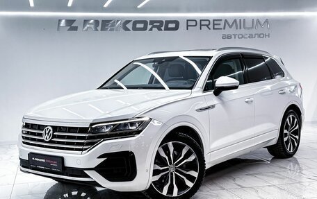 Volkswagen Touareg III, 2018 год, 6 100 000 рублей, 1 фотография