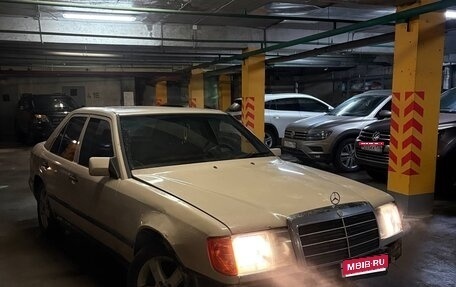 Mercedes-Benz W124, 1988 год, 165 000 рублей, 1 фотография