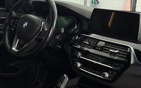 BMW 5 серия, 2019 год, 3 800 000 рублей, 9 фотография