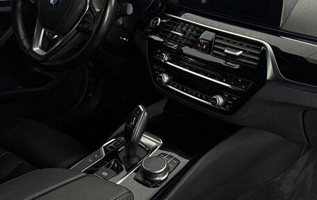 BMW 5 серия, 2019 год, 3 800 000 рублей, 10 фотография