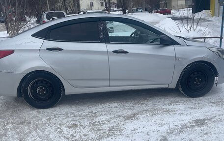 Hyundai Solaris II рестайлинг, 2015 год, 550 000 рублей, 6 фотография