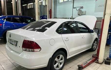 Volkswagen Polo VI (EU Market), 2011 год, 1 400 000 рублей, 2 фотография