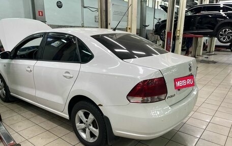 Volkswagen Polo VI (EU Market), 2011 год, 1 400 000 рублей, 7 фотография