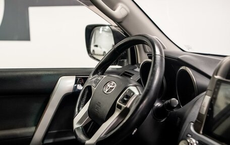 Toyota Land Cruiser Prado 150 рестайлинг 2, 2012 год, 2 227 000 рублей, 21 фотография