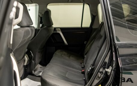 Toyota Land Cruiser Prado 150 рестайлинг 2, 2012 год, 2 227 000 рублей, 17 фотография