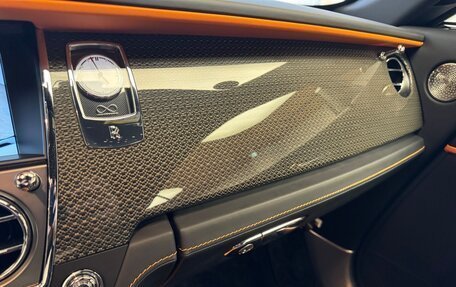 Rolls-Royce Wraith, 2022 год, 41 990 000 рублей, 22 фотография