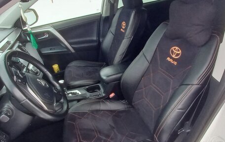 Toyota RAV4, 2017 год, 2 250 000 рублей, 3 фотография