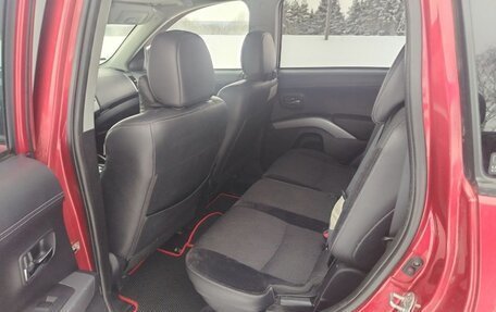 Mitsubishi Outlander III рестайлинг 3, 2010 год, 1 200 000 рублей, 7 фотография