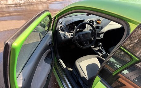 SEAT Ibiza IV рестайлинг 2, 2013 год, 730 000 рублей, 8 фотография