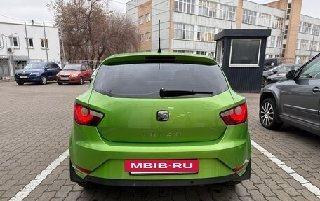 SEAT Ibiza IV рестайлинг 2, 2013 год, 730 000 рублей, 3 фотография