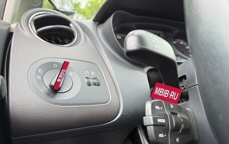 SEAT Ibiza IV рестайлинг 2, 2013 год, 730 000 рублей, 18 фотография