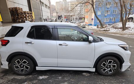 Toyota Raize I, 2020 год, 1 825 000 рублей, 2 фотография