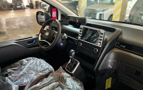 Hyundai Staria, 2024 год, 5 963 000 рублей, 12 фотография