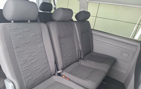 Volkswagen Caravelle T6 рестайлинг, 2021 год, 4 700 000 рублей, 13 фотография