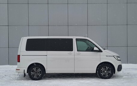 Volkswagen Caravelle T6 рестайлинг, 2021 год, 4 700 000 рублей, 7 фотография