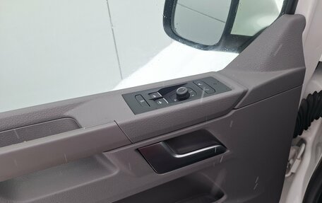 Volkswagen Caravelle T6 рестайлинг, 2021 год, 4 700 000 рублей, 24 фотография