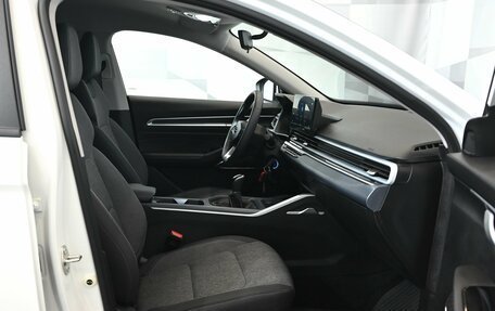 Geely Emgrand, 2024 год, 1 800 000 рублей, 10 фотография