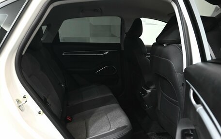 Geely Emgrand, 2024 год, 1 800 000 рублей, 16 фотография