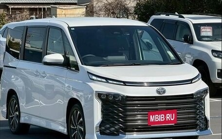 Toyota Voxy, 2025 год, 4 100 000 рублей, 2 фотография