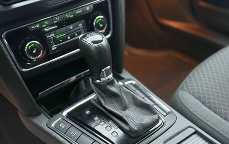 Skoda Superb III рестайлинг, 2013 год, 1 179 000 рублей, 12 фотография