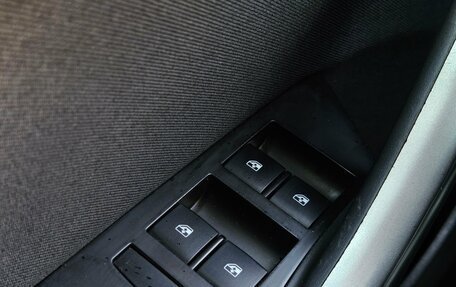 Opel Astra J, 2010 год, 395 000 рублей, 17 фотография