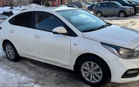 Hyundai Solaris II рестайлинг, 2019 год, 1 230 000 рублей, 3 фотография