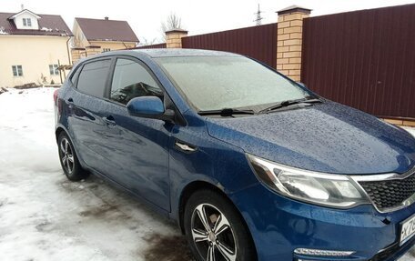 KIA Rio III рестайлинг, 2015 год, 900 000 рублей, 2 фотография