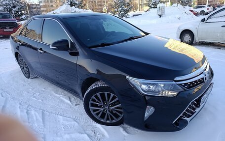 Toyota Camry, 2015 год, 1 888 000 рублей, 2 фотография