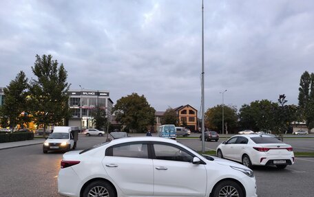 KIA Rio IV, 2020 год, 1 390 000 рублей, 4 фотография