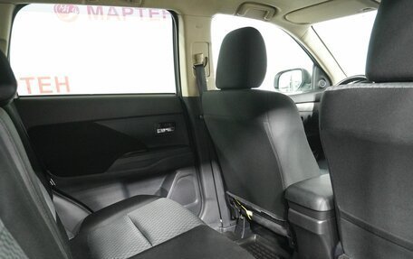 Mitsubishi Outlander III рестайлинг 3, 2013 год, 1 445 000 рублей, 11 фотография