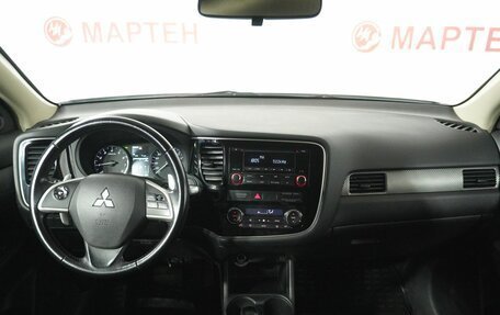 Mitsubishi Outlander III рестайлинг 3, 2013 год, 1 445 000 рублей, 15 фотография