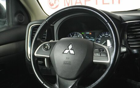 Mitsubishi Outlander III рестайлинг 3, 2013 год, 1 445 000 рублей, 16 фотография