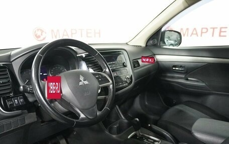 Mitsubishi Outlander III рестайлинг 3, 2013 год, 1 445 000 рублей, 9 фотография