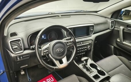 KIA Sportage IV рестайлинг, 2020 год, 2 400 000 рублей, 7 фотография