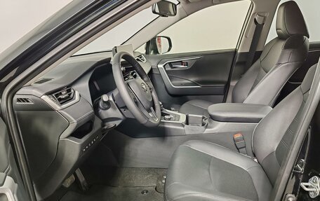 Toyota RAV4, 2025 год, 6 190 000 рублей, 15 фотография