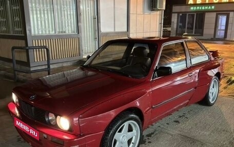 BMW 3 серия, 1985 год, 700 000 рублей, 1 фотография