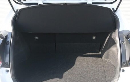 Toyota Yaris, 2022 год, 1 490 007 рублей, 28 фотография