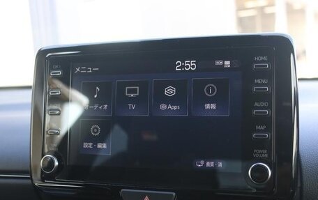 Toyota Yaris, 2022 год, 1 490 007 рублей, 24 фотография