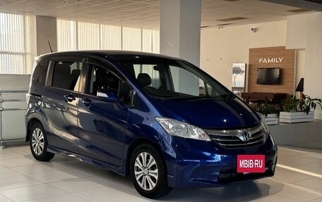 Honda Freed I, 2011 год, 999 000 рублей, 3 фотография