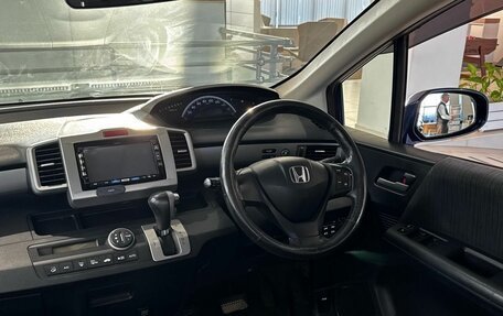 Honda Freed I, 2011 год, 999 000 рублей, 11 фотография