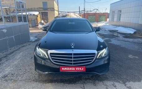 Mercedes-Benz E-Класс, 2019 год, 2 550 000 рублей, 1 фотография