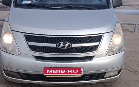 Hyundai Grand Starex Grand Starex I рестайлинг 2, 2007 год, 750 000 рублей, 1 фотография